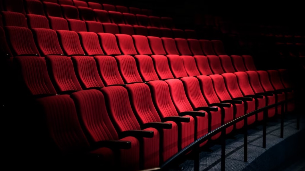Траты россиян на онлайн-кинотеатры снизились на 25 %